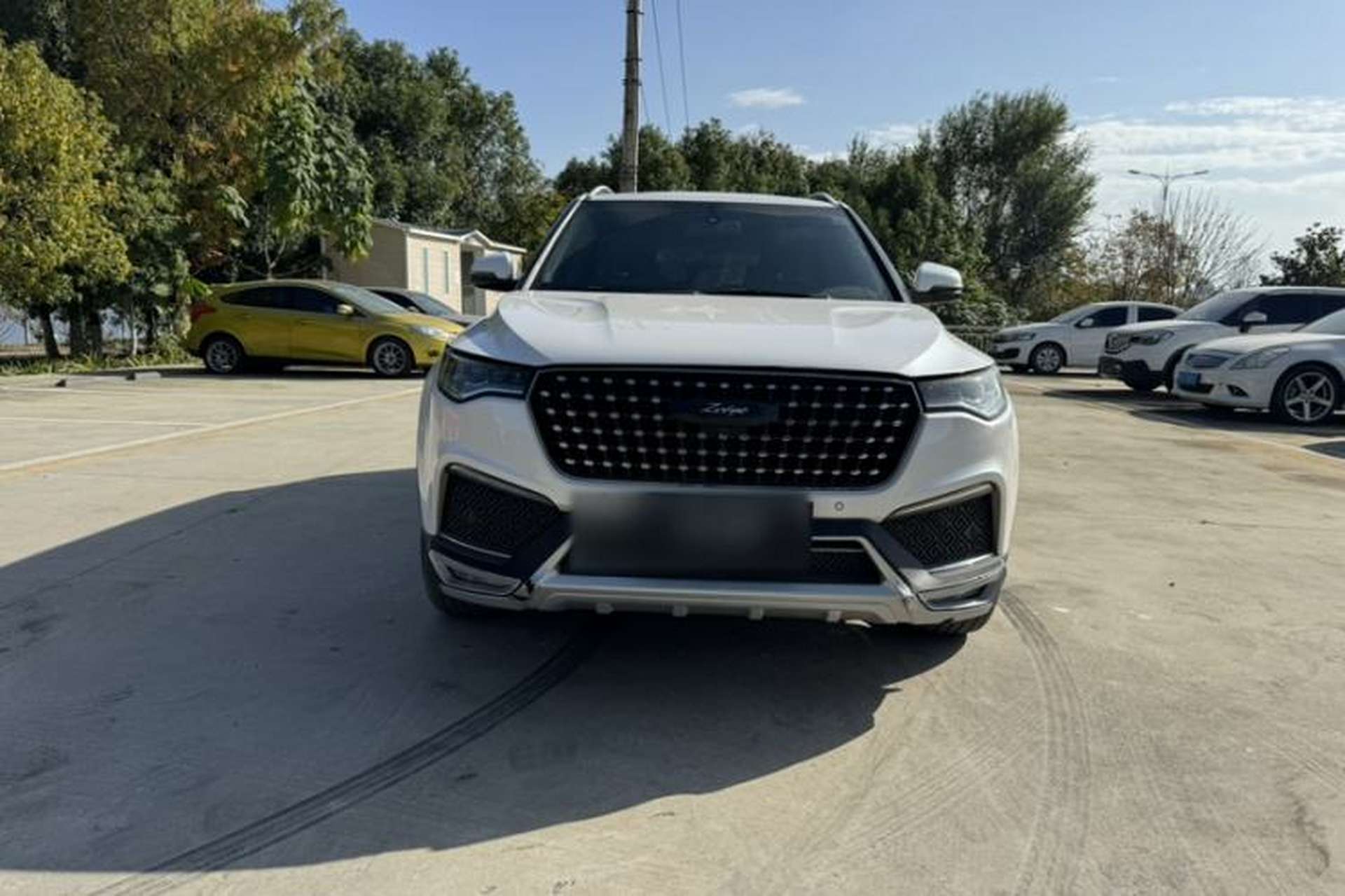 Used Zotye T700 2017 1.8T Dual-Clutch Prestige Model Exterior 4