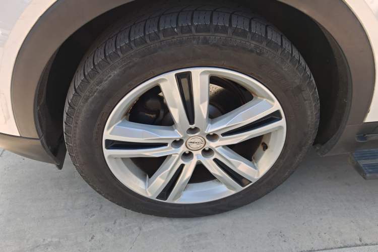 Used Zotye T700 2017 1.8T Dual-Clutch Prestige Model Exterior 4