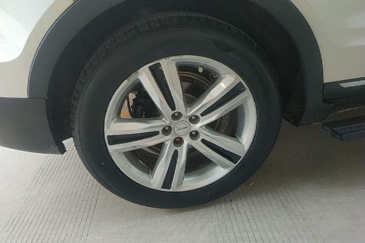 Used Zotye T700 2017 1.8T Dual-Clutch Flagship Model Exterior 5