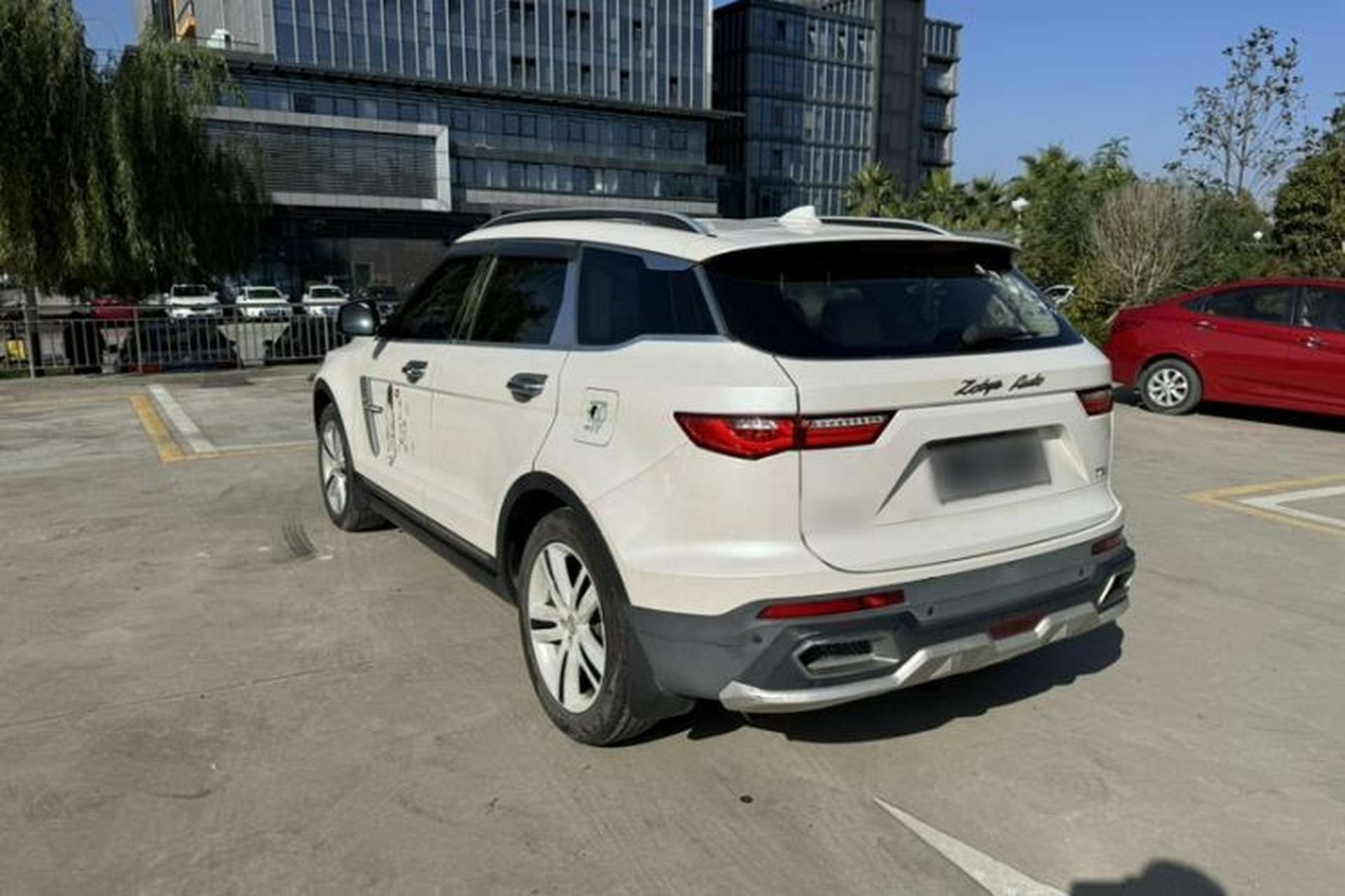 Used Zotye T700 2017 1.8T Dual-Clutch Prestige Model Exterior 5
