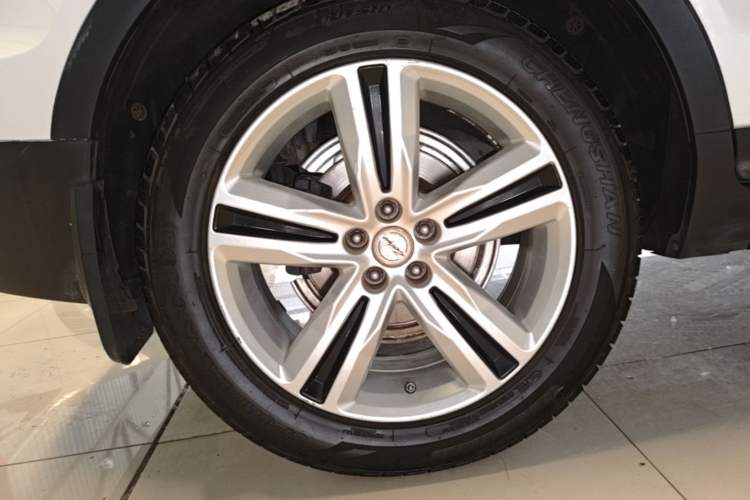 Used Zotye T700 2017 1.8T Dual-Clutch Luxury Model Exterior 5