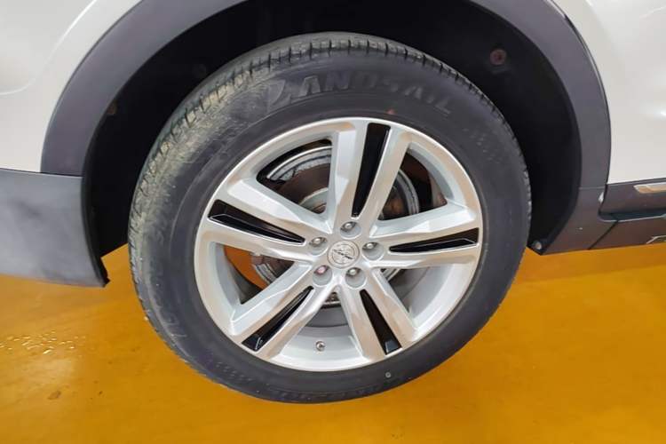 Used Zotye T700 2017 1.8T Dual-Clutch Luxury Model Exterior 5