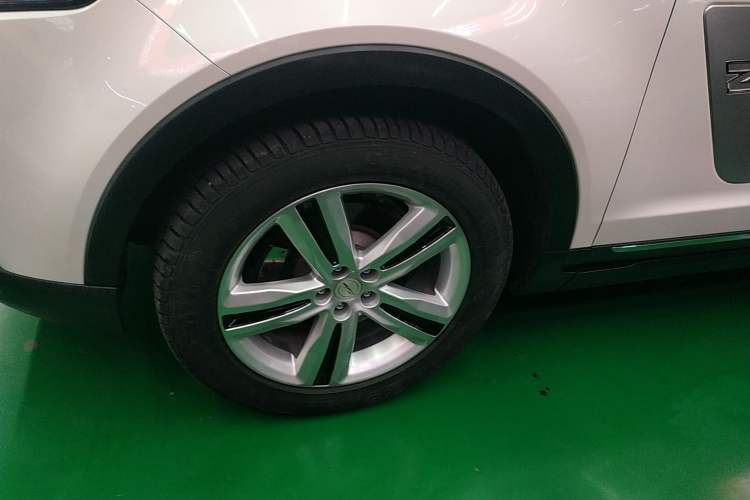 Used Zotye T700 2017 1.8T Dual-Clutch Luxury Model Exterior 7