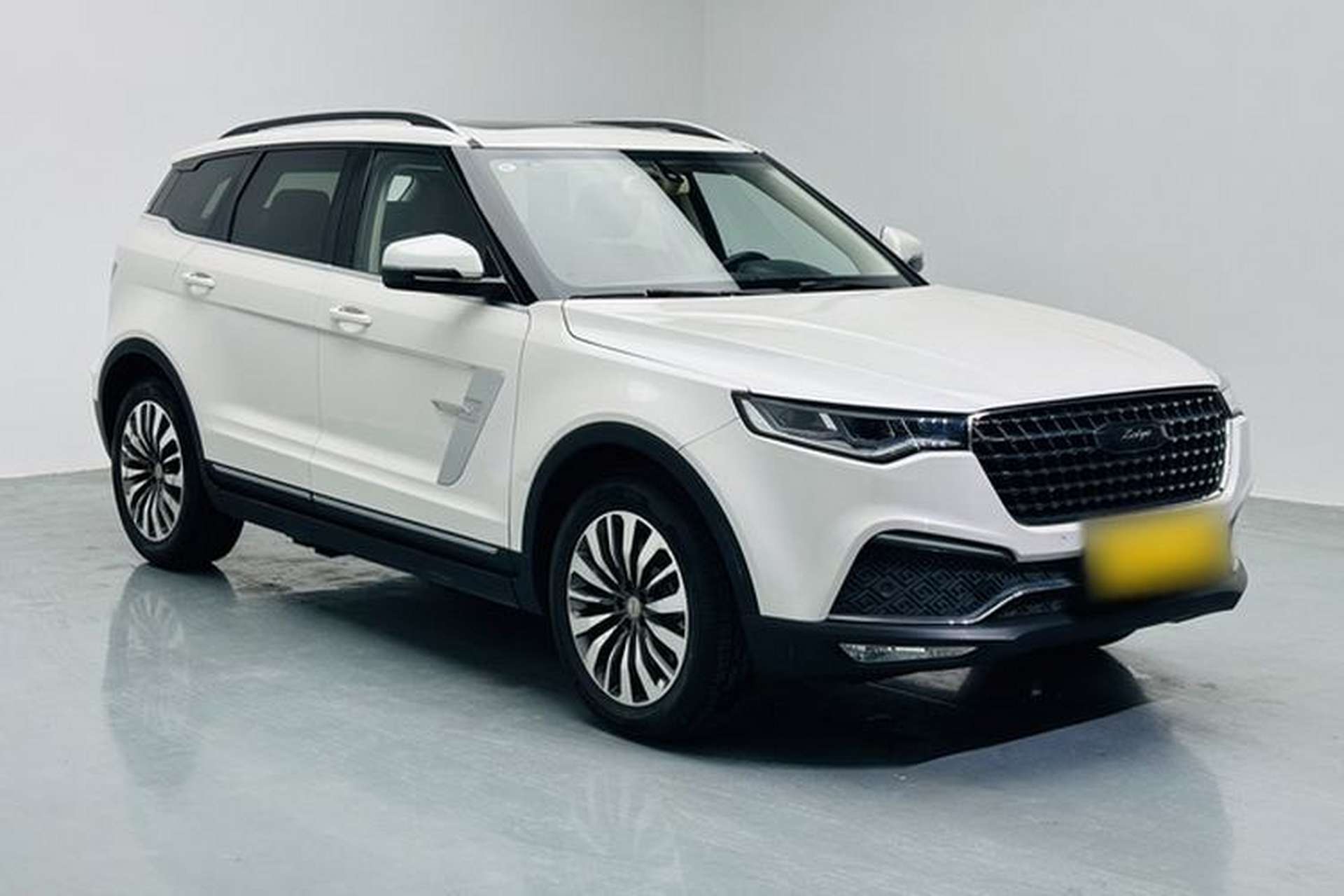 Used Zotye T700 2017 1.8T Dual-Clutch Prestige Model Exterior 8