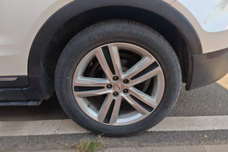 Used Zotye T700 2017 1.8T Dual-Clutch Luxury Model Exterior 8