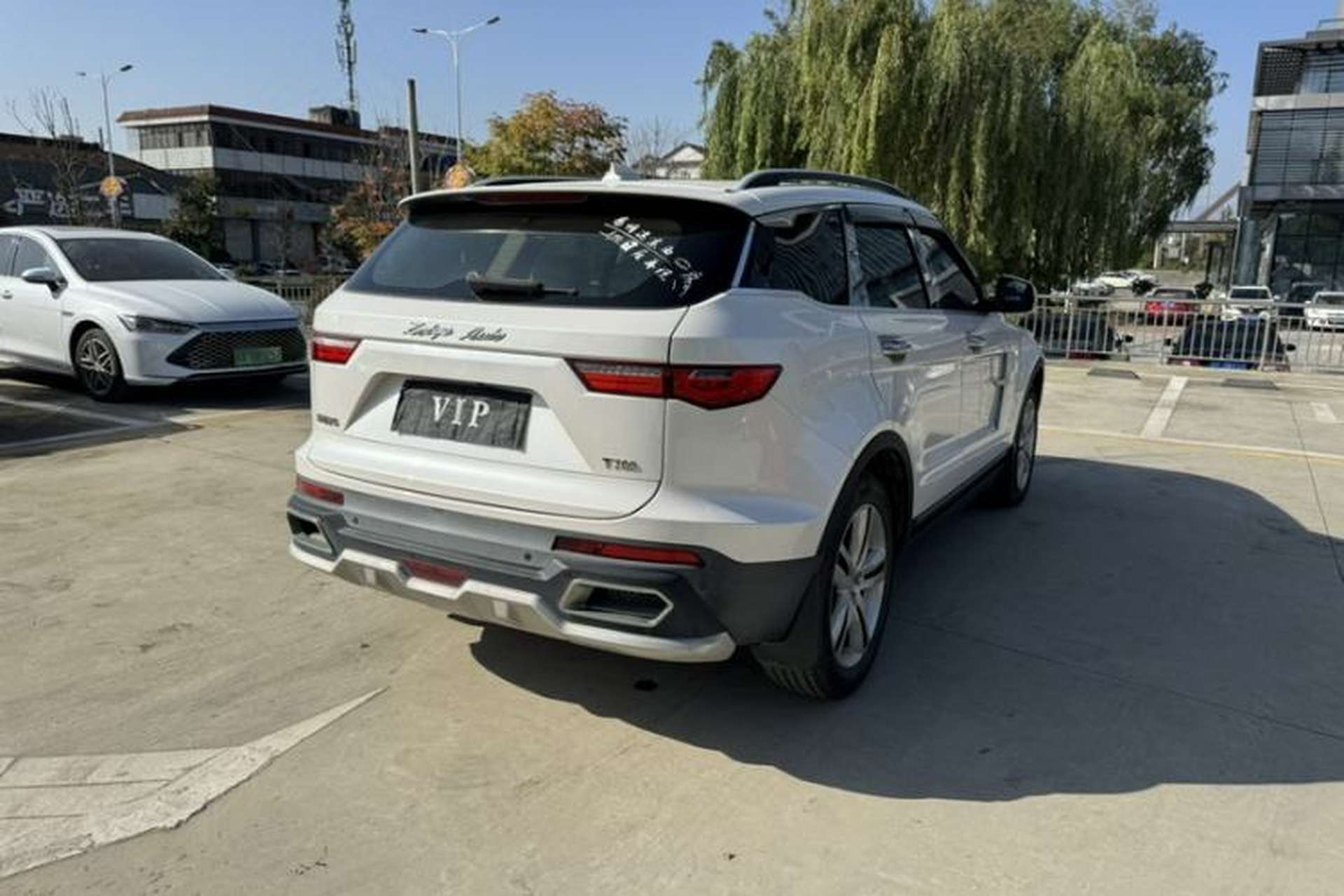 Used Zotye T700 2017 1.8T Dual-Clutch Prestige Model Exterior 8