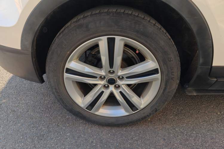 Used Zotye T700 2017 1.8T Dual-Clutch Luxury Model Exterior 9