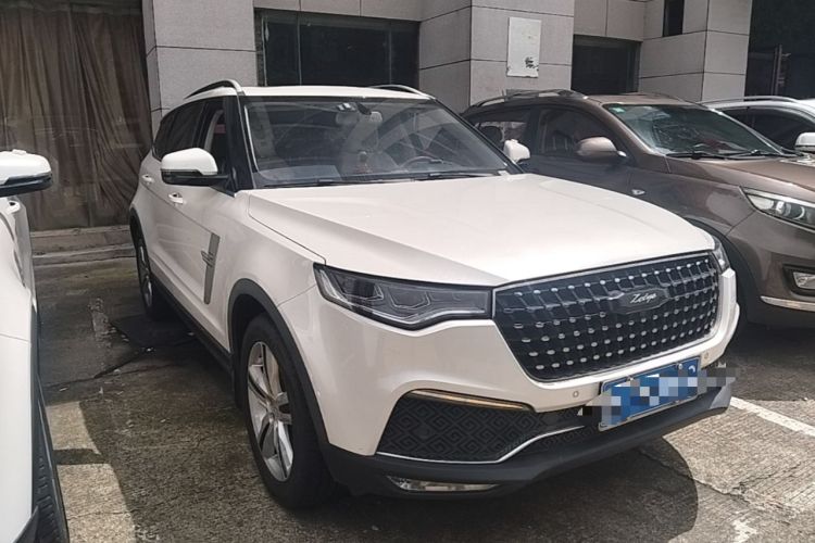 Used Zotye T700 2017 1.8T Dual-Clutch Prestige Model Front Right 45 Deg