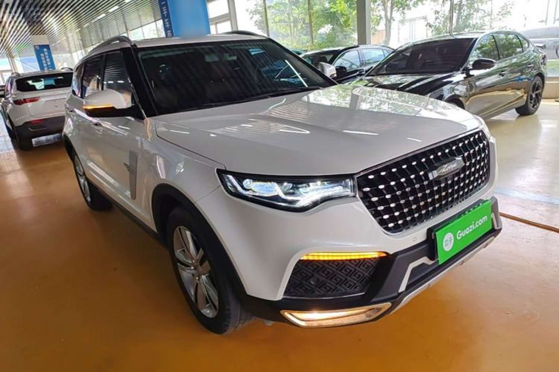 Used Zotye T700 2017 1.8T Dual-Clutch Luxury Model Front Right 45 Deg