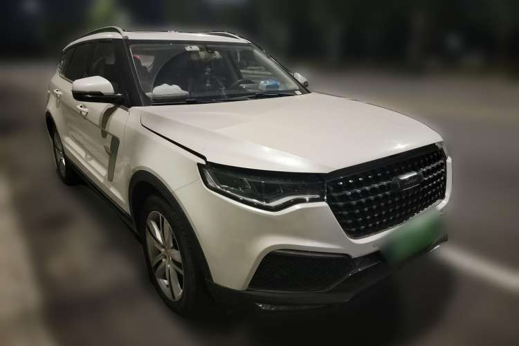 Used Zotye T700 2017 1.8T Dual-Clutch Luxury Model Front Right 45 Deg