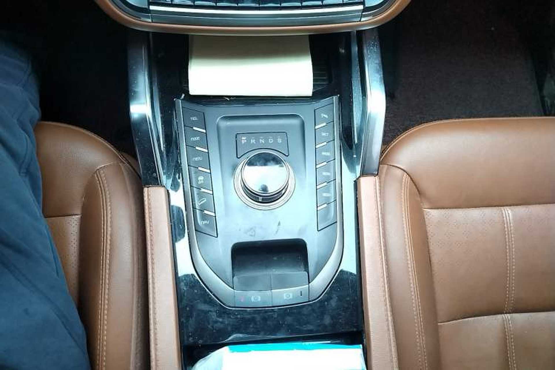 Used Zotye T700 2017 1.8T Dual-Clutch Luxury Model Gear Lever
