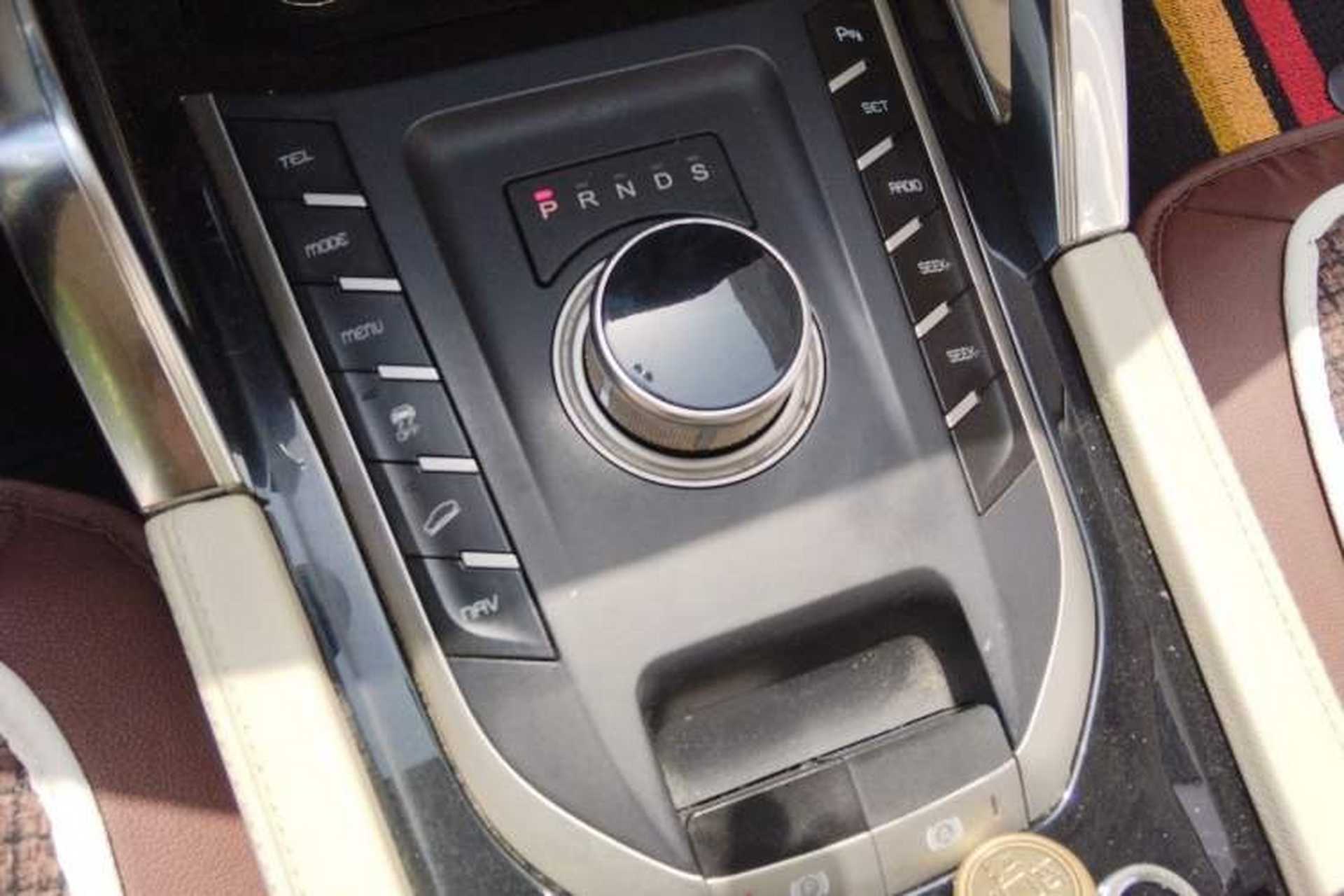 Used Zotye T700 2017 1.8T Dual-Clutch Luxury Model Gear Lever