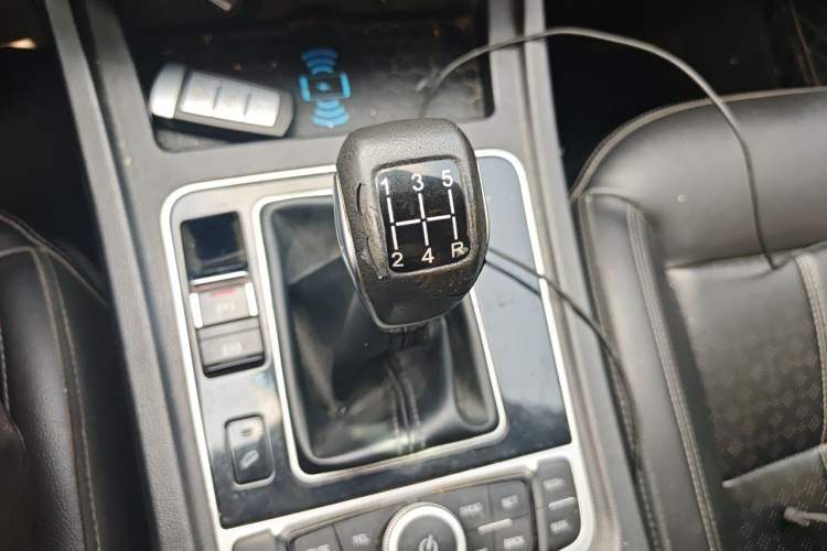 Used Zotye T700 2017 1.8T Manual Luxury Model Gear Lever