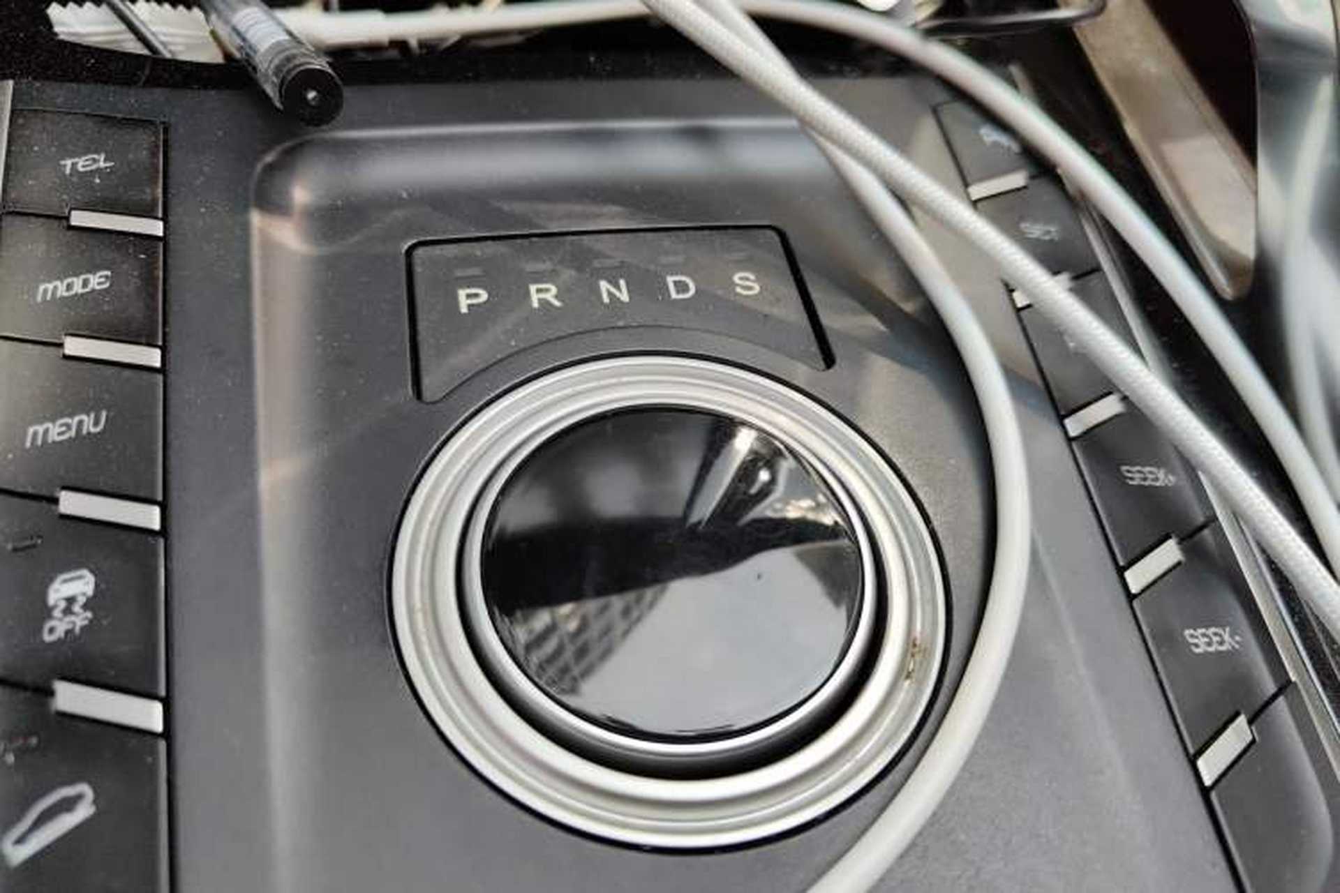 Used Zotye T700 2017 1.8T Dual-Clutch Prestige Model Gear Lever
