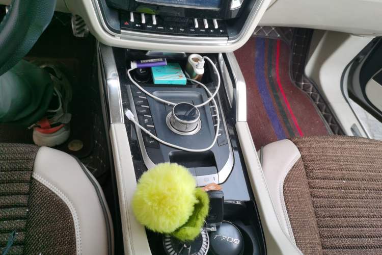 Used Zotye T700 2017 1.8T Dual-Clutch Luxury Model Gear Lever