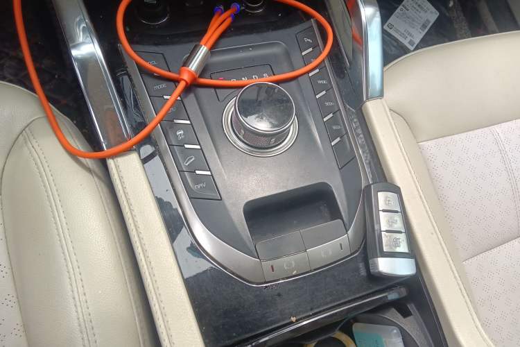 Used Zotye T700 2017 1.8T Dual-Clutch Luxury Model Gear Lever
