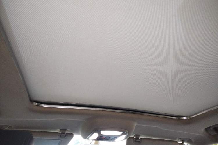 Used Zotye T700 2017 1.8T Manual Luxury Model Headliner