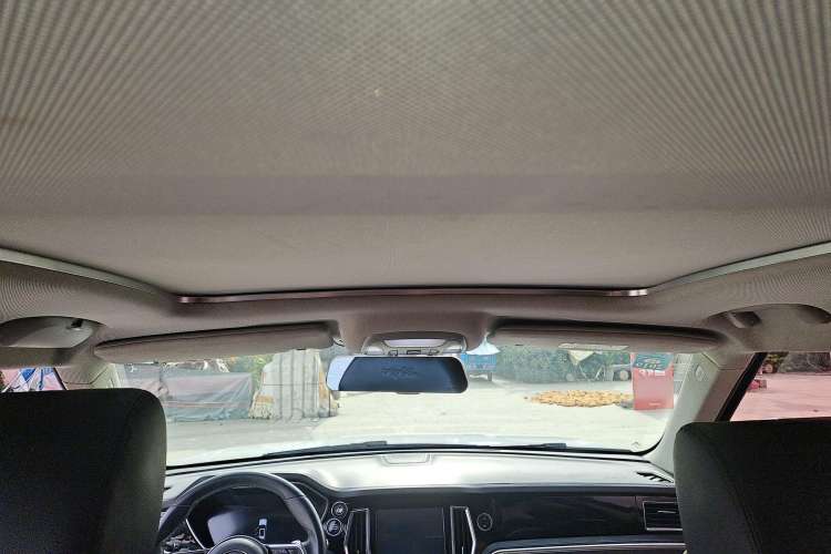 Used Zotye T700 2017 1.8T Dual-Clutch Flagship Model Headliner