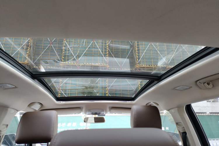 Used Zotye T700 2017 1.8T Manual Luxury Model Headliner