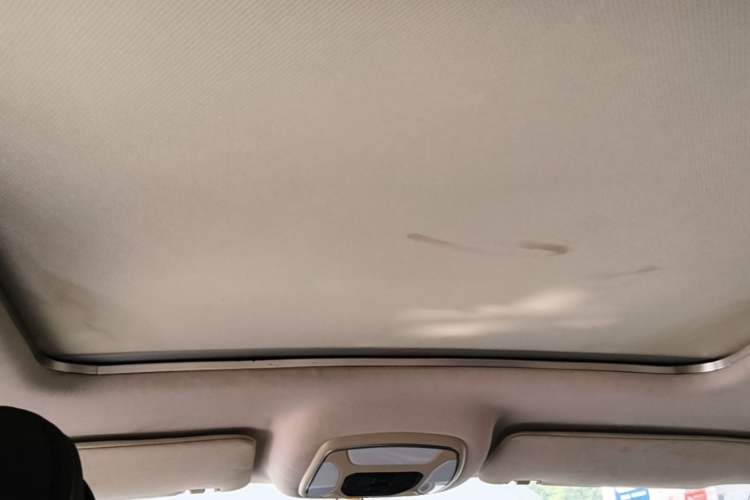 Used Zotye T700 2017 1.8T Dual-Clutch Prestige Model Headliner