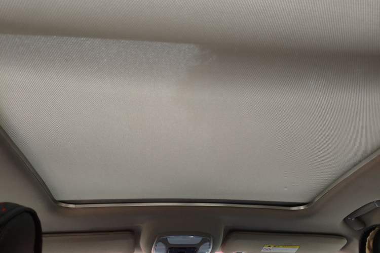 Used Zotye T700 2017 1.8T Dual-Clutch Prestige Model Headliner