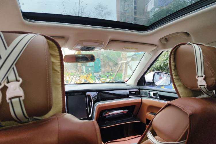 Used Zotye T700 2017 1.8T Dual-Clutch Luxury Model Headliner