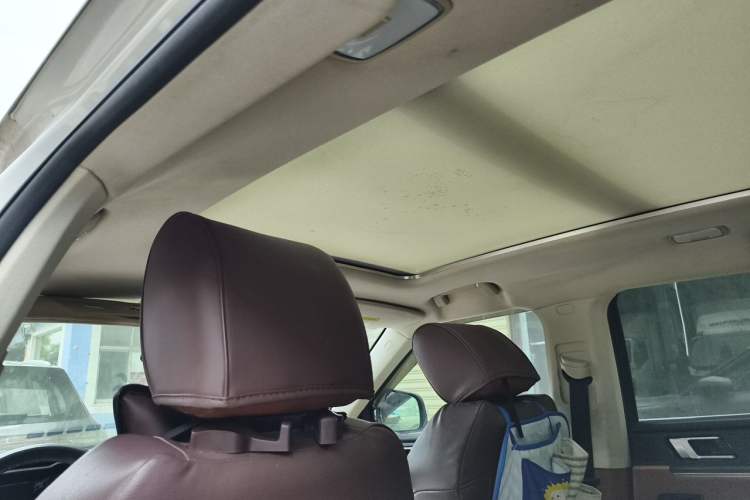 Used Zotye T700 2017 1.8T Manual Luxury Model Headliner