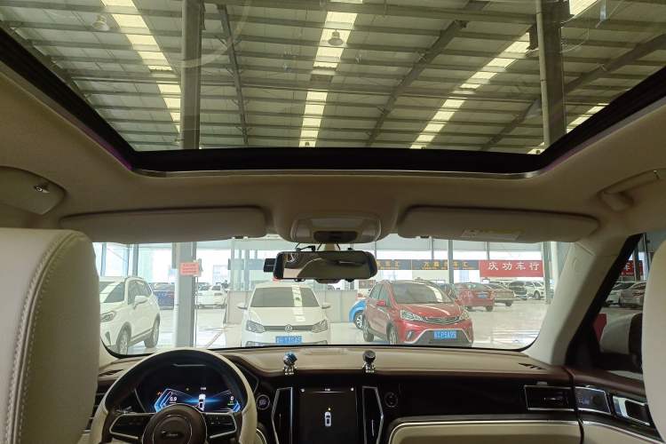 Used Zotye T700 2017 1.8T Dual-Clutch Prestige Model Headliner