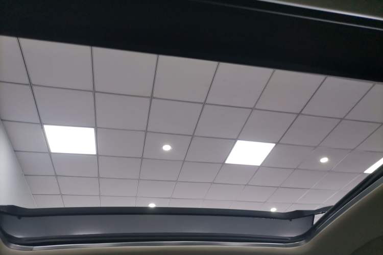 Used Zotye T700 2017 1.8T Dual-Clutch Luxury Model Headliner