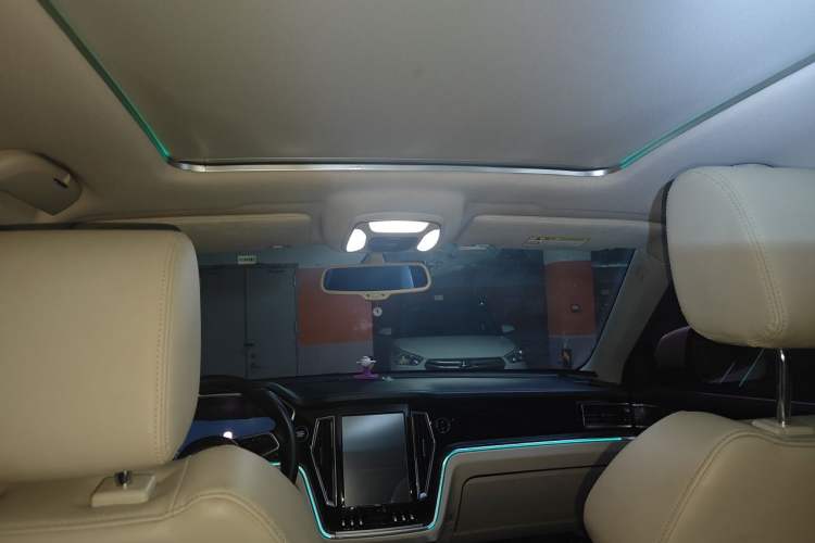 Used Zotye T700 2017 1.8T Dual-Clutch Prestige Model Headliner