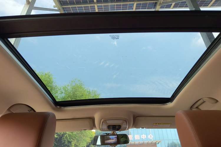 Used Zotye T700 2017 1.8T Dual-Clutch Prestige Model Headliner