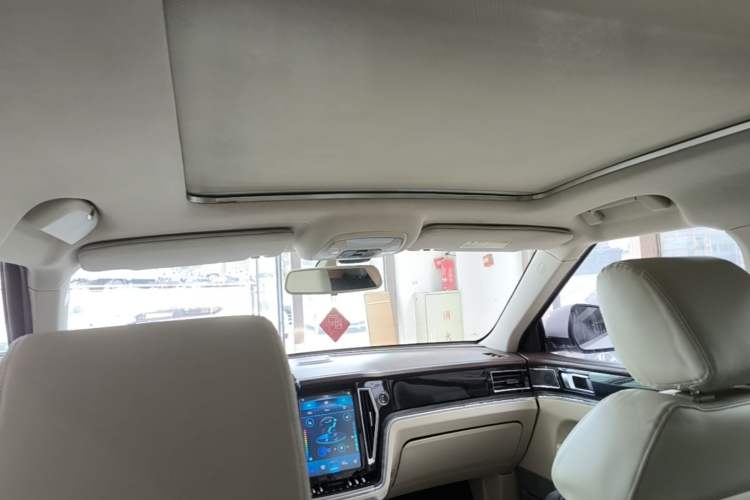 Used Zotye T700 2017 1.8T Dual-Clutch Luxury Model Headliner