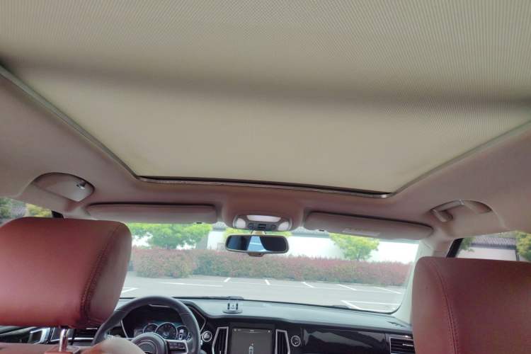 Used Zotye T700 2017 1.8T Dual-Clutch Flagship Model Headliner