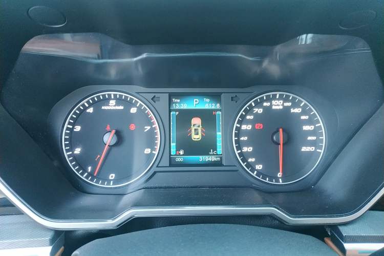 Used Zotye T700 2017 1.8T Dual-Clutch Luxury Model Instrument Cluster