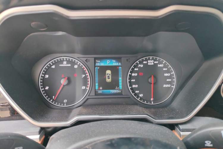 Used Zotye T700 2017 1.8T Dual-Clutch Luxury Model Instrument Cluster