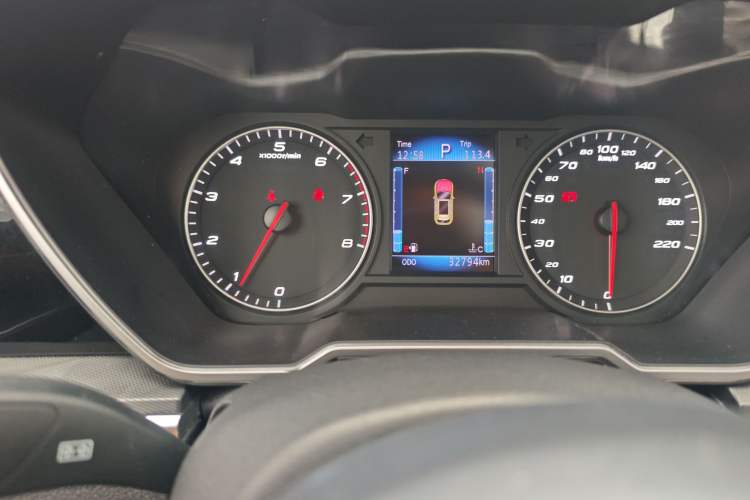 Used Zotye T700 2017 1.8T Dual-Clutch Luxury Model Instrument Cluster