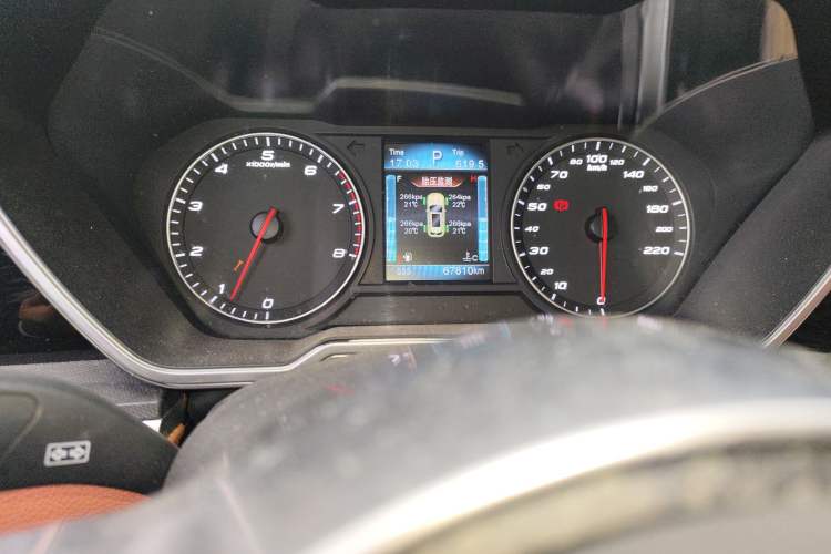 Used Zotye T700 2017 1.8T Dual-Clutch Luxury Model Instrument Cluster