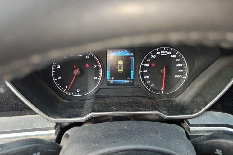 Used Zotye T700 2017 1.8T Dual-Clutch Luxury Model Instrument Cluster