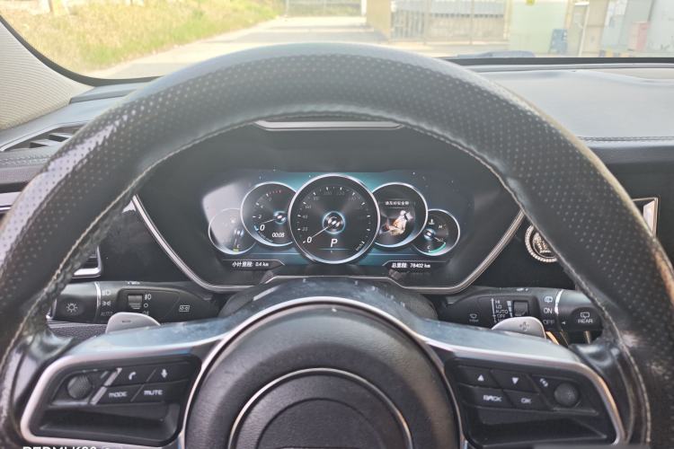 Used Zotye T700 2017 1.8T Dual-Clutch Prestige Model Instrument Cluster