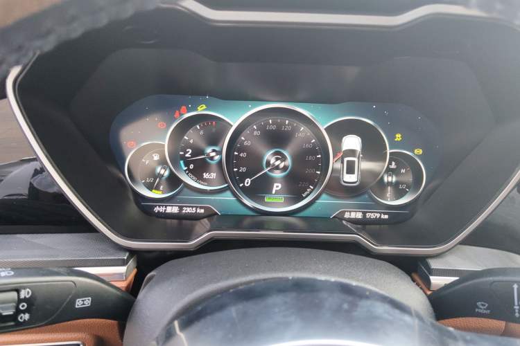 Used Zotye T700 2017 1.8T Dual-Clutch Prestige Model Instrument Cluster