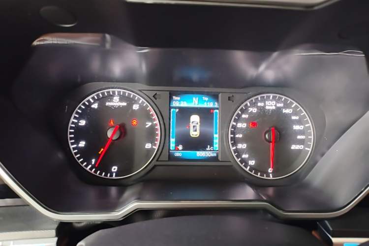 Used Zotye T700 2017 1.8T Dual-Clutch Luxury Model Instrument Cluster