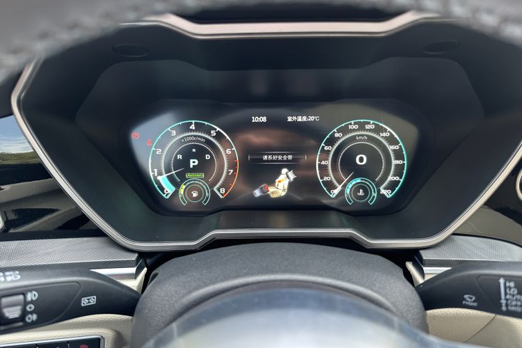 Used Zotye T700 2017 2.0T Automatic Prestige Edition Instrument Cluster