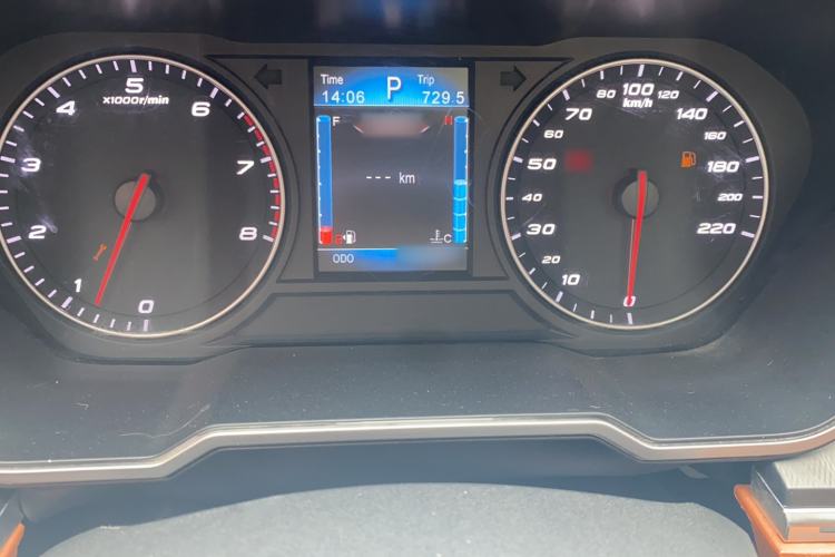 Used Zotye T700 2017 1.8T Dual-Clutch Luxury Model Instrument Cluster