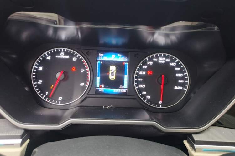 Used Zotye T700 2017 1.8T Dual-Clutch Luxury Model Instrument Cluster
