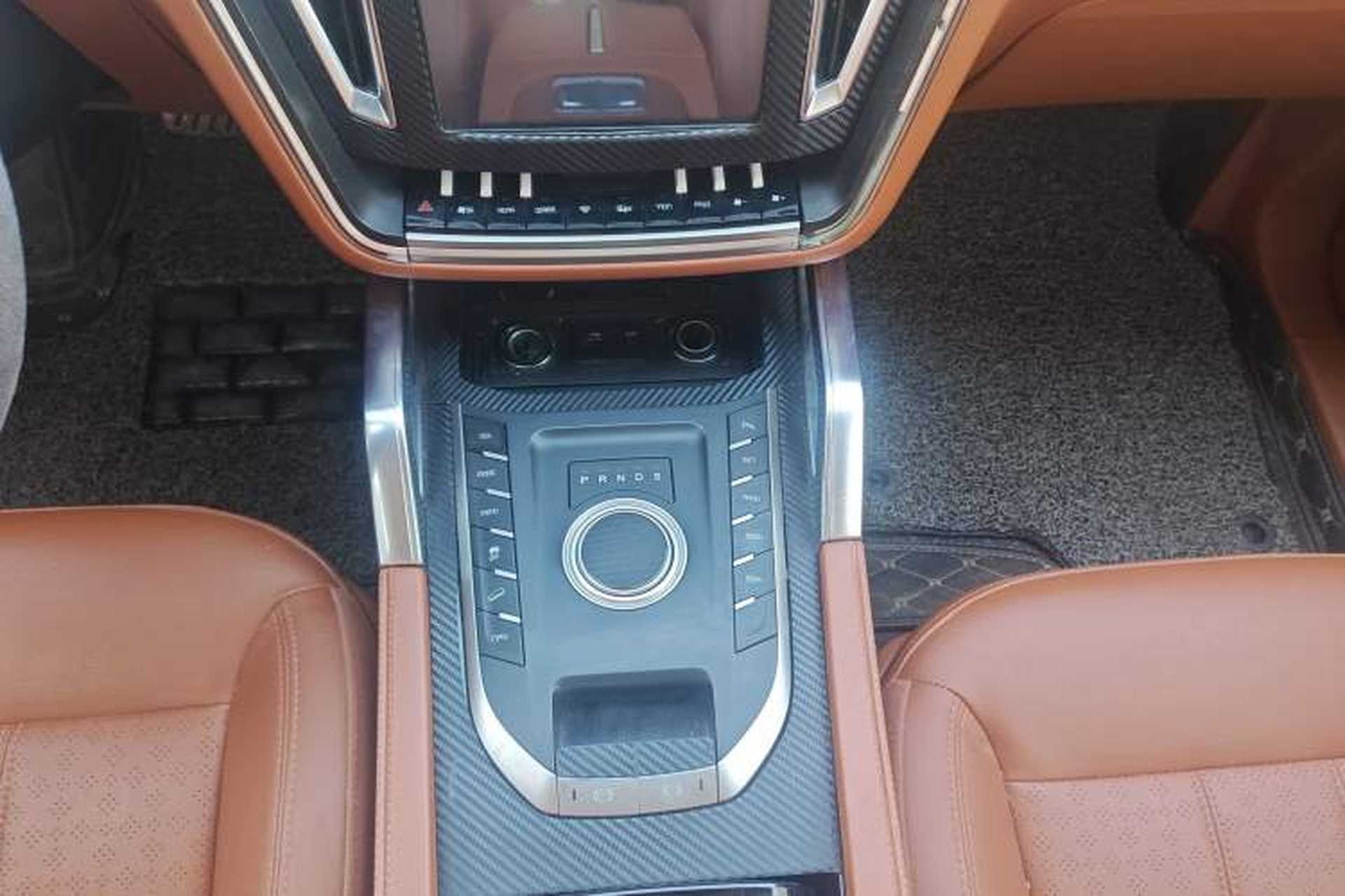 Used Zotye T700 2017 1.8T Dual-Clutch Prestige Model Interior 1