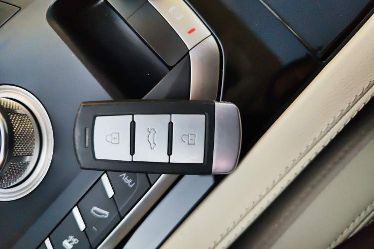 Used Zotye T700 2017 1.8T Dual-Clutch Prestige Model Interior 1