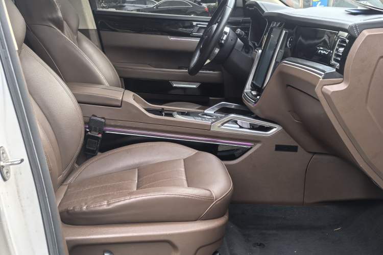Used Zotye T700 2017 1.8T Dual-Clutch Prestige Model Interior 11