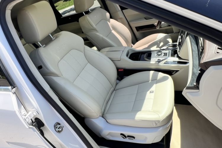 Used Zotye T700 2017 1.8T Dual-Clutch Prestige Model Interior 11