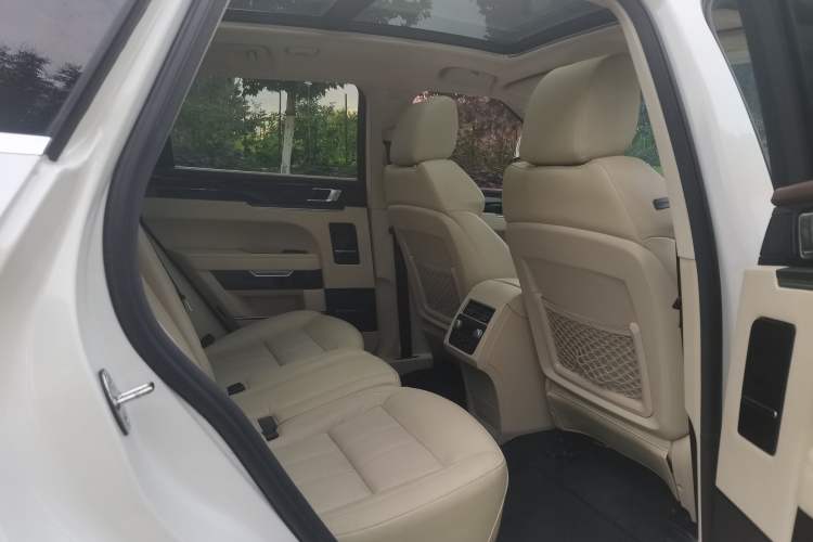 Used Zotye T700 2017 1.8T Dual-Clutch Prestige Model Interior 11