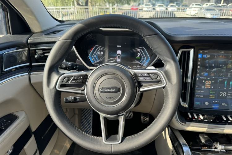 Used Zotye T700 2017 1.8T Dual-Clutch Prestige Model Interior 13